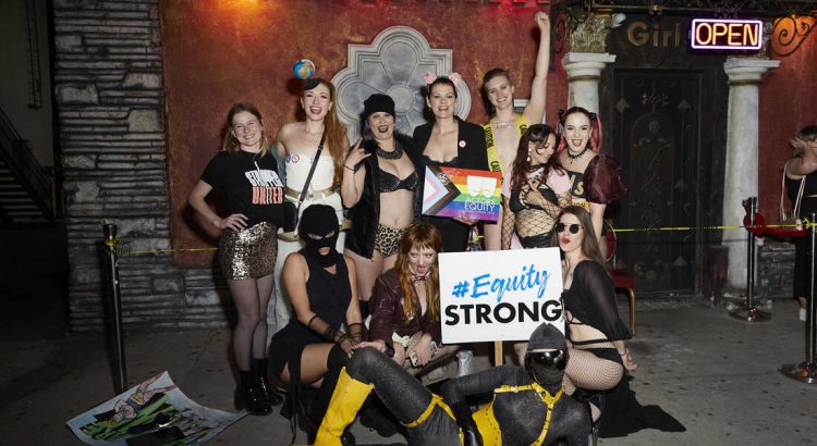 Virtual Reality Strip Clubs Are Real and They’re Hiring